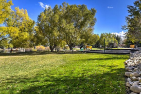 Park City Townhome with Hot Tub 1 Miles to Ski Lift!
